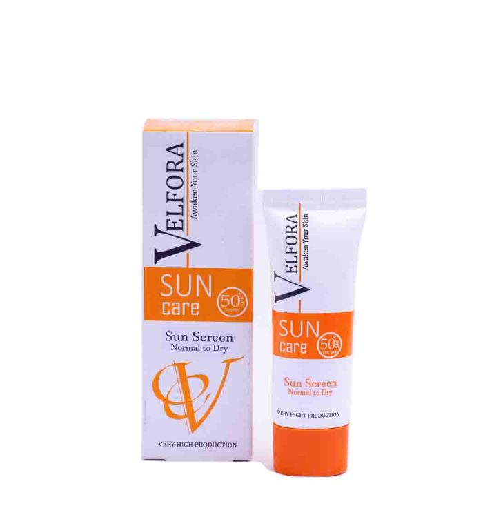 کرم ضد آفتاب SPF50 بی رنگ