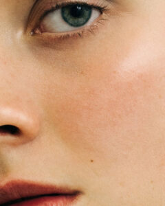 سرم ویتامینه هیالورونیک ویتالیر 30 میلی لیتر