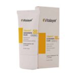 فلوئید ضد آفتاب SPF50+ حاوی ویتامین C ویتالیر بژ طبیعی 40 میلی لیتر