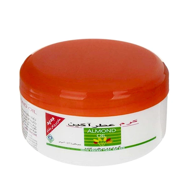کرم بادام کاسه اي عطرآگین کرم بادام کاسه اي عطرآگین